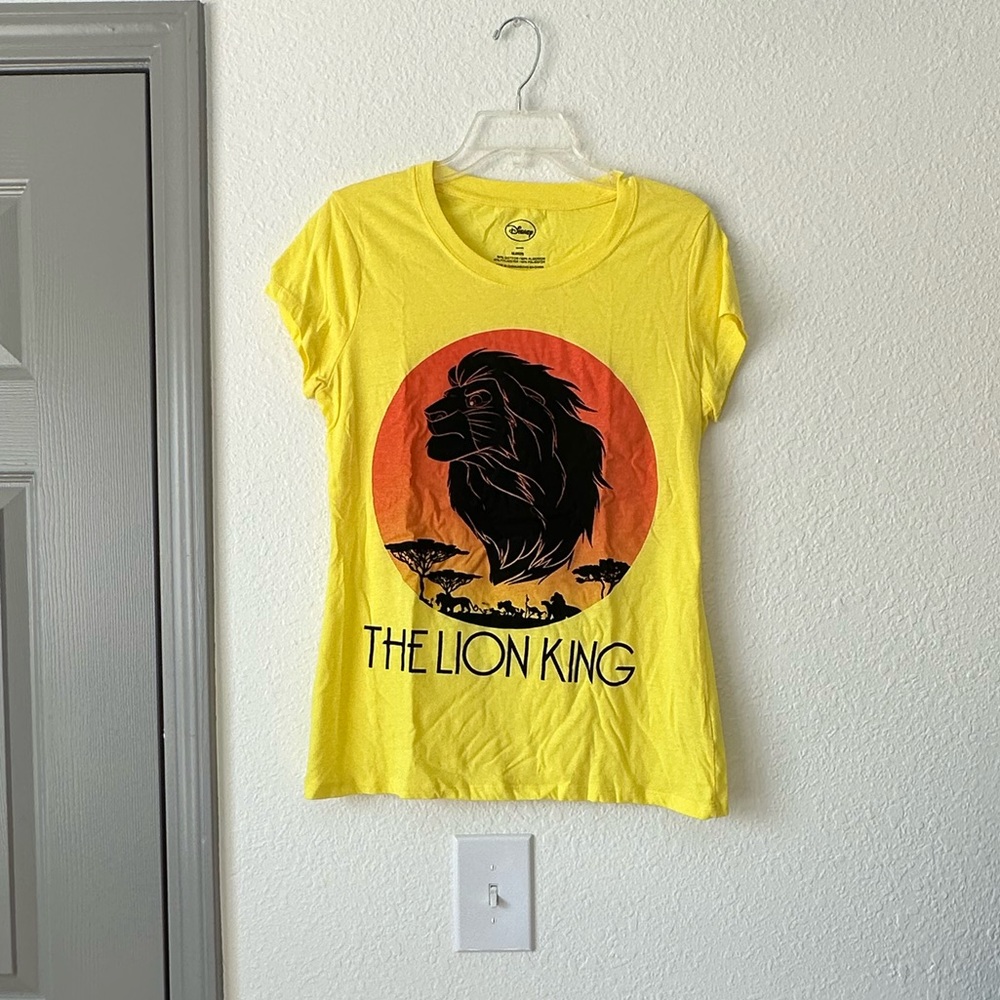 Lion King Velvet Detailed Tee - XXL